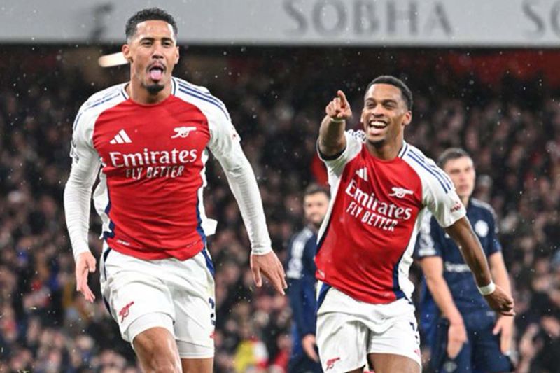 Arsenal lanjutkan tren kemenangan setelah tekuk Manchester United 2-0 Arsenal lanjutkan tren kemenangan setelah tekuk Manchester United 2-0