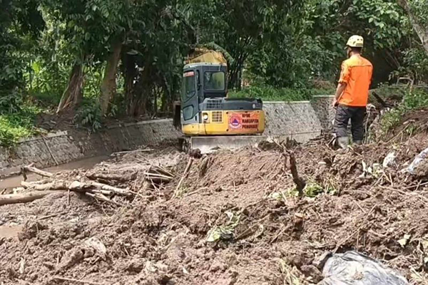 BPBD Ponorogo tambah personel tanggap bencana untuk antisipasi banjir BPBD Ponorogo tambah personel tanggap bencana untuk antisipasi banjir
