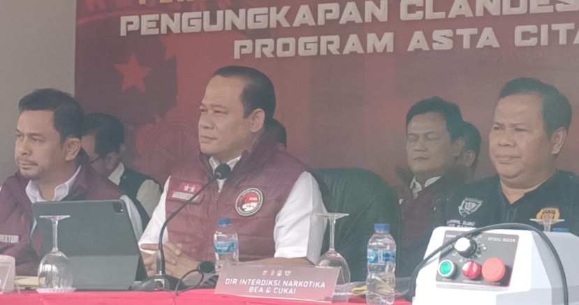 Polisi ungkap Clandenstine Lab pembuatan vape narkoba di Bojongsoang Polisi ungkap Clandenstine Lab pembuatan vape narkoba di Bojongsoang
