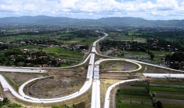JMJ pastikan tol Solo-Prambanan pangkas waktu perjalanan 1 jam JMJ pastikan tol Solo-Prambanan pangkas waktu perjalanan 1 jam