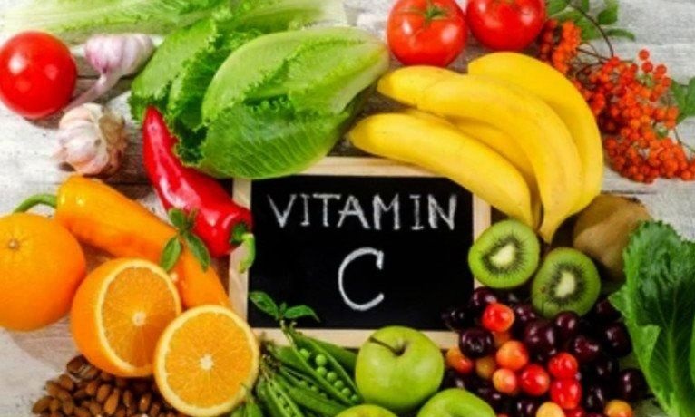 Vitamin A dan C amat penting untuk dikonsumsi saat musim hujan