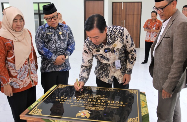 Gedung baru perpustakaan daerah Soekarno-Hatta resmi beroperasi Gedung baru perpustakaan daerah Soekarno-Hatta resmi beroperasi