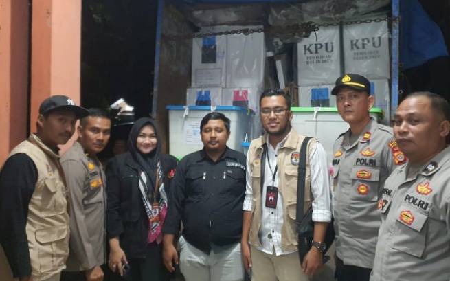 Seluruh kotak suara di Aceh Tamiang sudah berada di gudang KIP dan dijaga ketat aparat Seluruh kotak suara di Aceh Tamiang sudah berada di gudang KIP dan dijaga ketat aparat