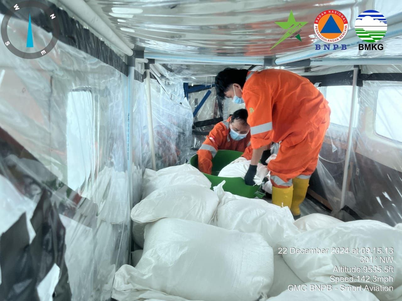 Mitigasi bencana hidrometeorologi di momen Nataru, BMKG gelar operasi modifikasi cuaca Mitigasi bencana hidrometeorologi di momen Nataru, BMKG gelar operasi modifikasi cuaca