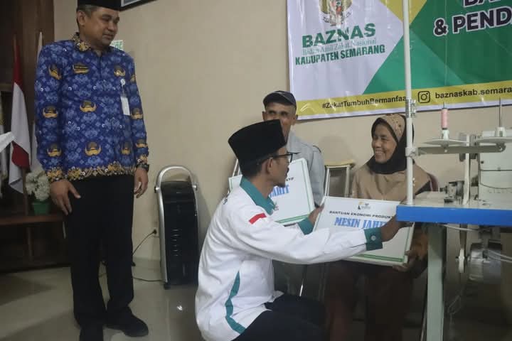 Dirintis Angkringan Baznas 19 kecamatan di Kabupaten Semarang Dirintis Angkringan Baznas 19 kecamatan di Kabupaten Semarang