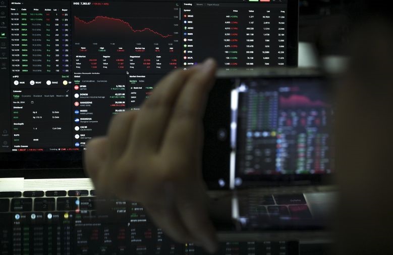 IHSG Senin dibuka menguat 27,83 poin IHSG Senin dibuka menguat 27,83 poin