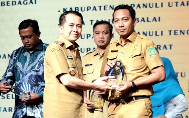 Pemkab Langkat raih penghargaan keterbukaan informasi publik Pemkab Langkat raih penghargaan keterbukaan informasi publik