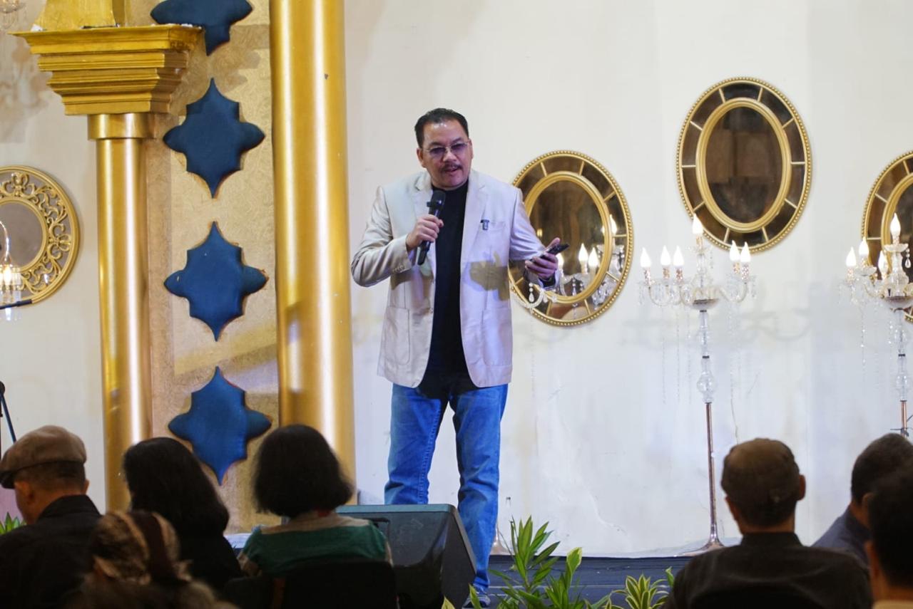Denny JA meluncurkan enam prinsip spiritualitas pada Era AI Denny JA meluncurkan enam prinsip spiritualitas pada Era AI