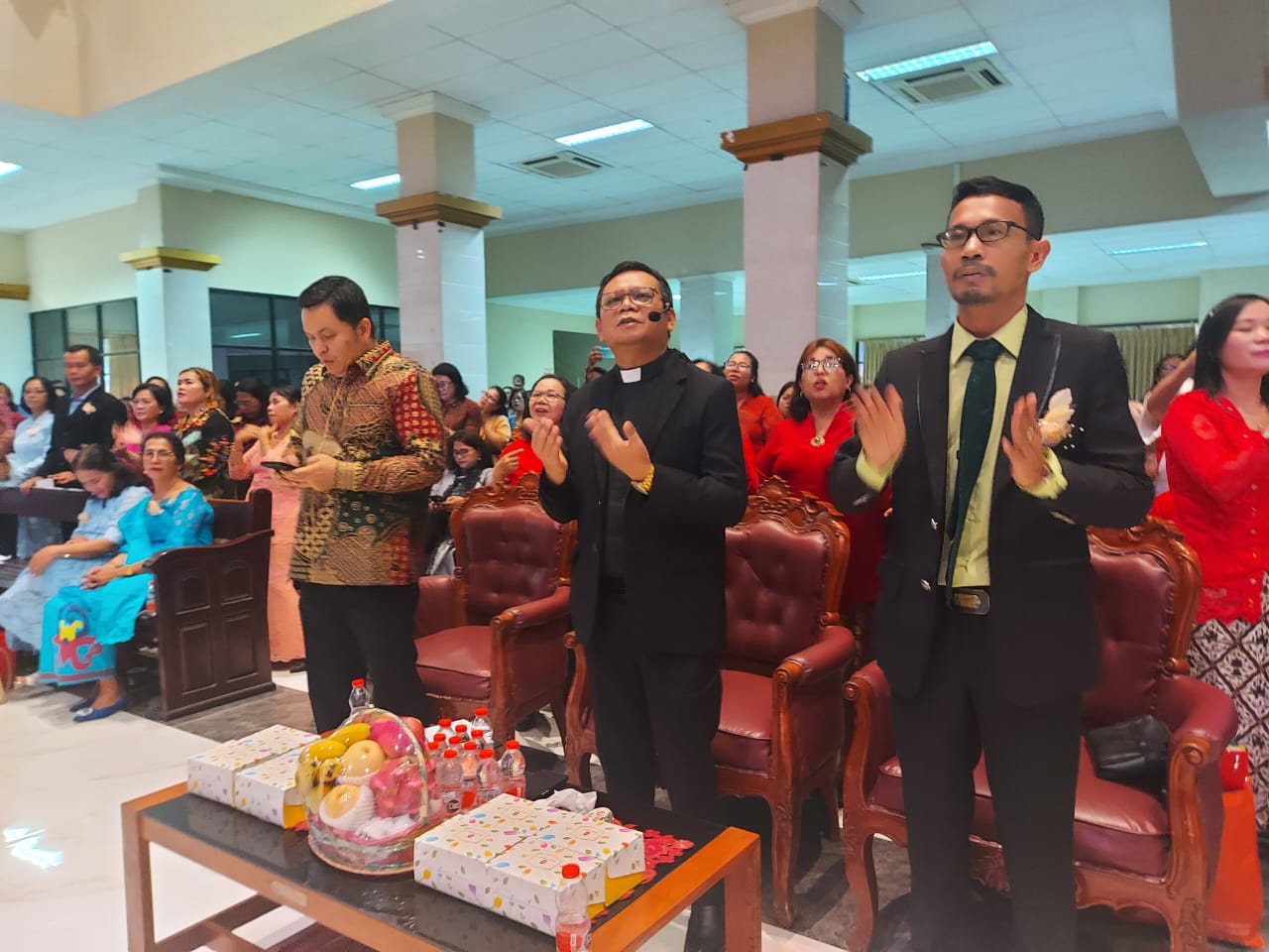 Perayaan Natal Guru Kristen DKI Jakarta: membangun persaudaraan dan semangat pelayanan Perayaan Natal Guru Kristen DKI Jakarta: membangun persaudaraan dan semangat pelayanan