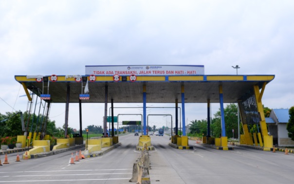 PT JKT bongkar GT Tebing Tinggi di Ruas Tol MKTT