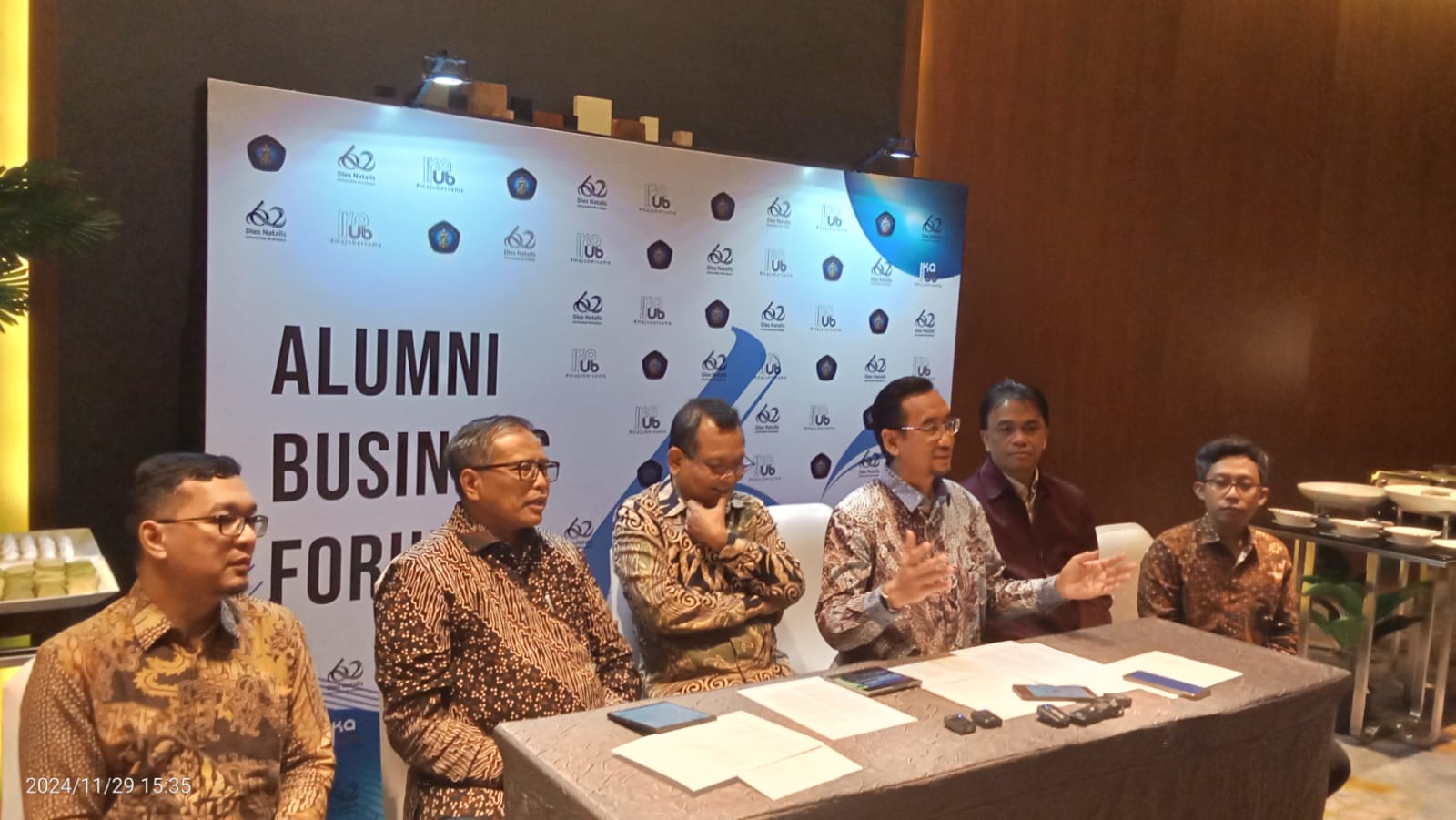 BEST Outlook 2025: Strategi transformasi menuju Indonesia Emas 2045 BEST Outlook 2025: Strategi transformasi menuju Indonesia Emas 2045
