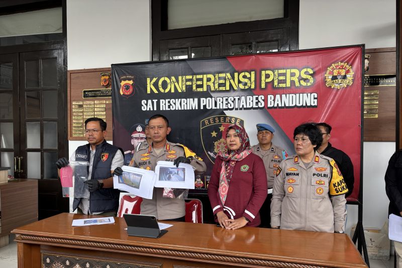 Polisi sebut mahasiswi UPI terlibat cekcok sebelum jatuh dan meninggal Polisi sebut mahasiswi UPI terlibat cekcok sebelum jatuh dan meninggal
