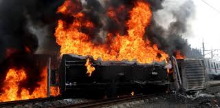 09 Desember 2013: Tragedi Bintaro II yang merenggut 9 korban jiwa