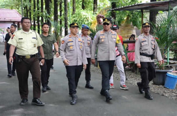 Polres Tegal siagakan personel di lokasi dan jalur wisata Polres Tegal siagakan personel di lokasi dan jalur wisata