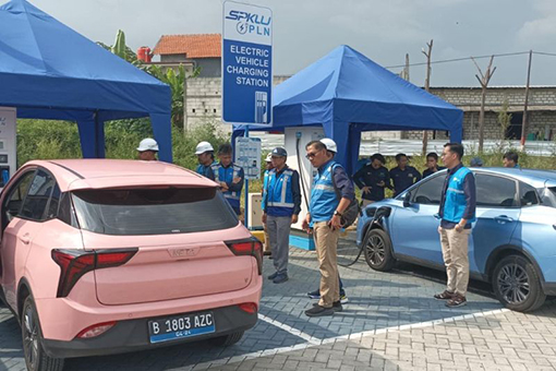 Daftar SPKLU di rest area tol Trans Jawa untuk perjalanan libur Nataru Daftar SPKLU di rest area tol Trans Jawa untuk perjalanan libur Nataru