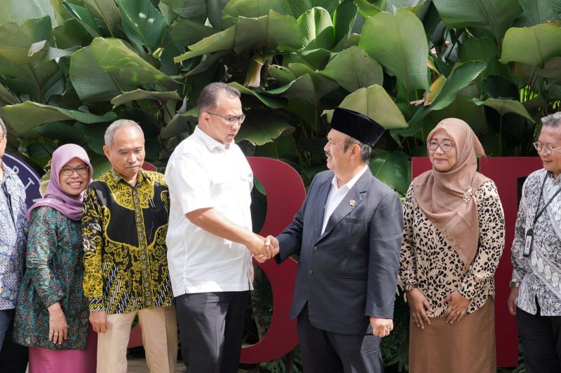 Kepala Bappenas resmikan proyek Agrivoltaic Kepala Bappenas resmikan proyek Agrivoltaic