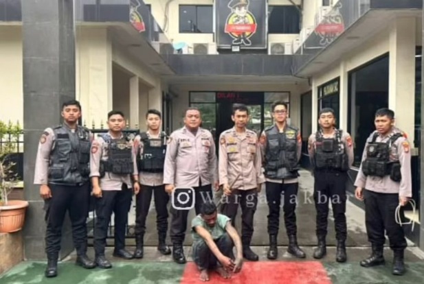 Pria bersenjata yang hadang kendaraan di Jakbar sempat serang polisi Pria bersenjata yang hadang kendaraan di Jakbar sempat serang polisi