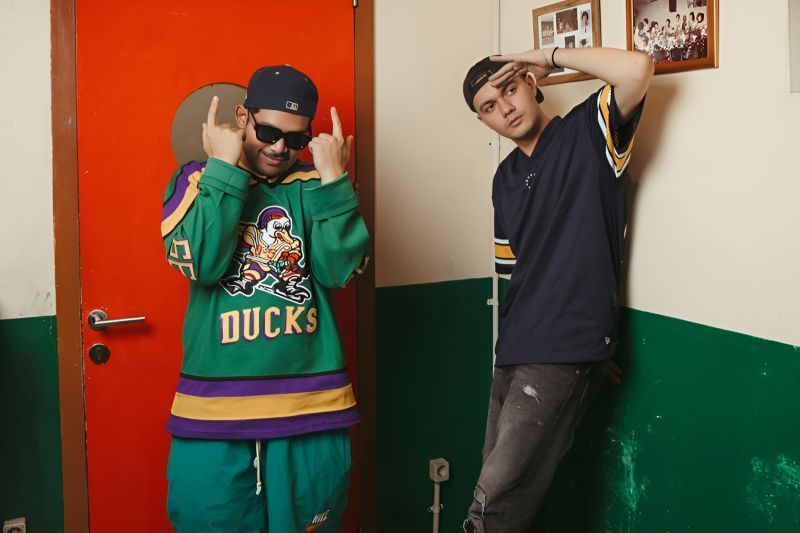 Kolaborasi A. Nayaka dan Nyoman Paul lewat single Tempat Ini Kolaborasi A. Nayaka dan Nyoman Paul lewat single Tempat Ini