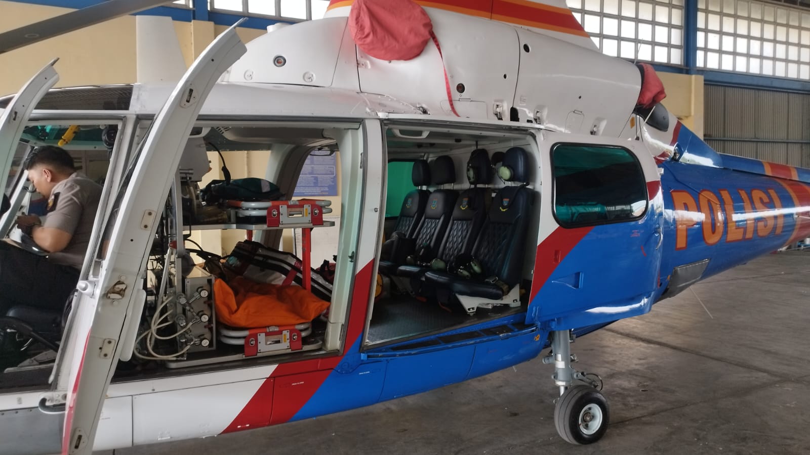 Polri siapkan ambulans udara selama Operasi Lilin 2024 untuk dukung libur Nataru aman Polri siapkan ambulans udara selama Operasi Lilin 2024 untuk dukung libur Nataru aman