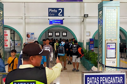 Tiket kereta untuk libur Natal dan Tahun Baru 2025 masih tersedia Tiket kereta untuk libur Natal dan Tahun Baru 2025 masih tersedia