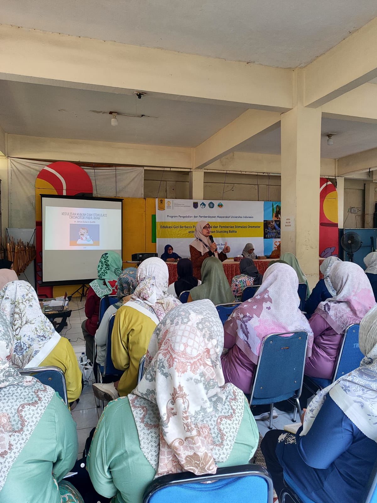 Mengenal stimulasi Oromotor (pijat mulut) untuk tingkatkan kemampuan makan anak