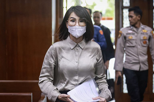 Crazy Rich PIK Helena Lim jalani sidang vonis terkait kasus timah Crazy Rich PIK Helena Lim jalani sidang vonis terkait kasus timah