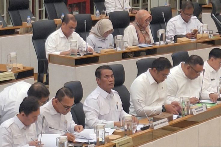 Mentan: Pemerintah percepat penyaluran pupuk bersubsidi Mentan: Pemerintah percepat penyaluran pupuk bersubsidi