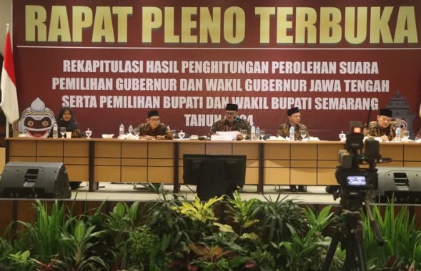 Rekapitulasi KPU, Ngesti-Nur Arifah menangi Pilbup Semarang 2024 Rekapitulasi KPU, Ngesti-Nur Arifah menangi Pilbup Semarang 2024