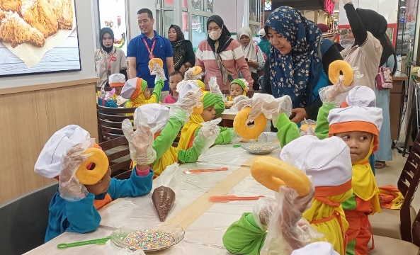 PKBM Sakila Kerti Kota Tegal sukses gelar cooking class literasi numerasi  PKBM Sakila Kerti Kota Tegal sukses gelar cooking class literasi numerasi Â
