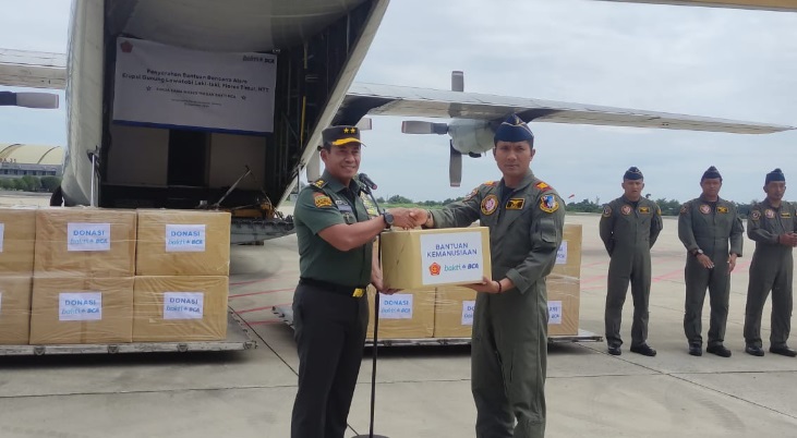 Lagi, TNI kirim bantuan pangan dan obat-obatan ke korban erupsi Gunung Lewotobi