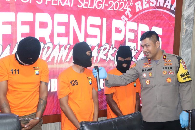 Polres Karimun-Kepri gagalkan peredaran 11,6 kg sabu Polres Karimun-Kepri gagalkan peredaran 11,6 kg sabu