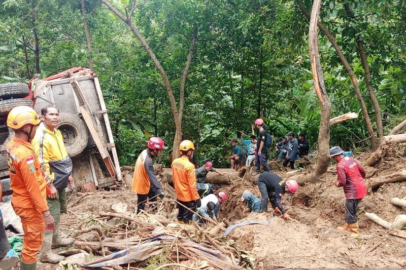 Bupati minta BMKG lakukan modifikasi cuaca di Kabupaten Sukabumi Bupati minta BMKG lakukan modifikasi cuaca di Kabupaten Sukabumi