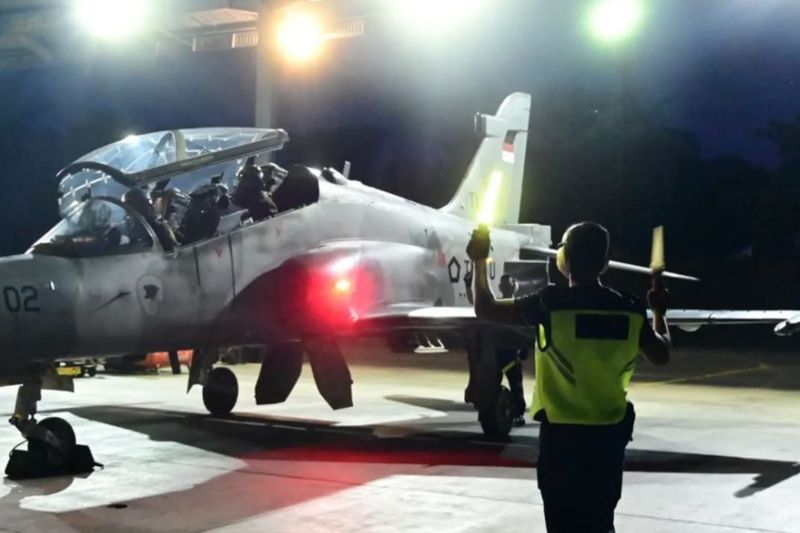 TNI-AU Lanud RSN latih kemampuan tempur di malam hari TNI-AU Lanud RSN latih kemampuan tempur di malam hari