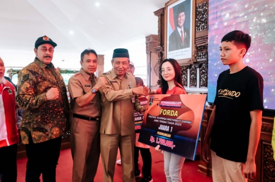 Atlet pelajar berprestasi dapat bonus dari Pemkot Magelang Atlet pelajar berprestasi dapat bonus dari Pemkot Magelang