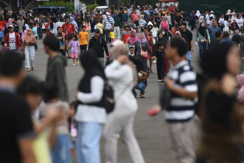 Pemkot Jakpus sarankan warga ke objek wisata pakai transportasi umum