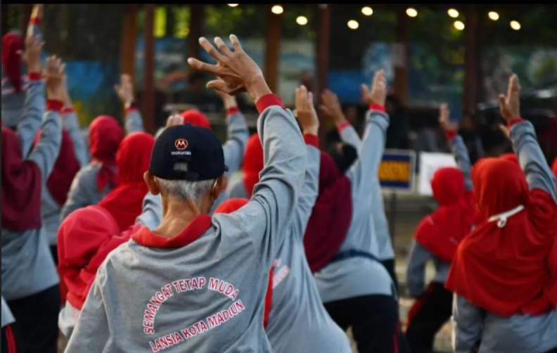 Menghargai lansia dengan upaya pemberdayaan