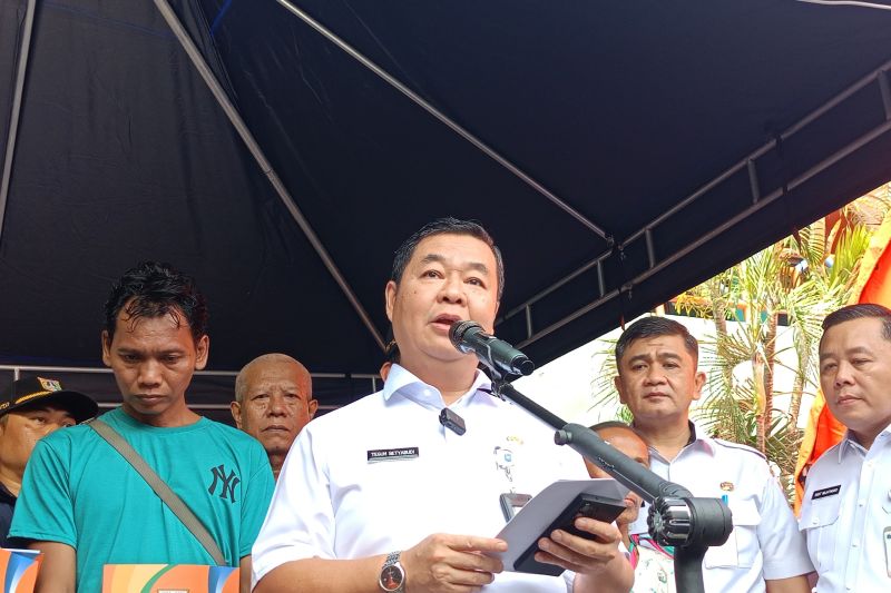 UMP DKI Jakarta 2025 ditetapkan naik 6,5 persen jadi Rp5,396 juta UMP DKI Jakarta 2025 ditetapkan naik 6,5 persen jadi Rp5,396 juta