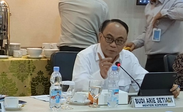 Menkop pastikan penguatan koperasi susu dengan tujuh strategi