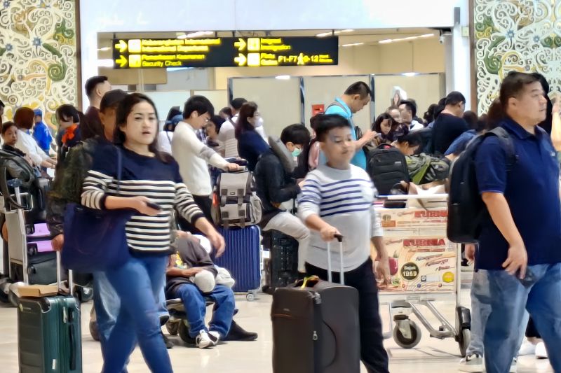H-3 Natal, Pergerakan penumpang di Bandara Soetta capai 141.863 H-3 Natal, Pergerakan penumpang di Bandara Soetta capai 141.863