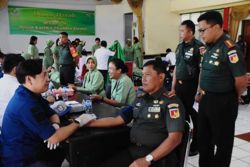 Danrem 131/Santiago ikut donor darah peringati HUT ke-78 Persit Danrem 131/Santiago ikut donor darah peringati HUT ke-78 Persit