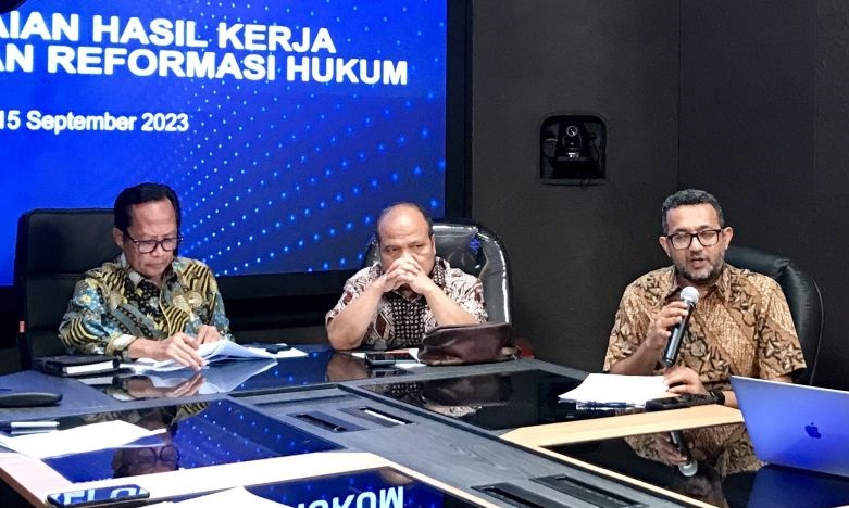 Pakar ingatkan Hadi perhatikan saran Tim Percepatan Reformasi Hukum Pakar ingatkan Hadi perhatikan saran Tim Percepatan Reformasi Hukum