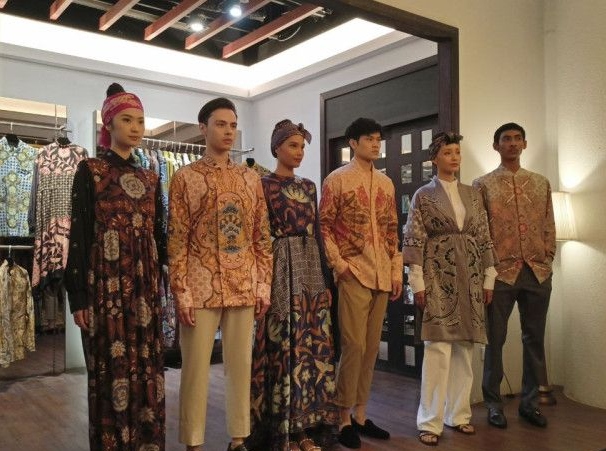 Tren baju lebaran tahun 2024, dress dan atasan masih diminati