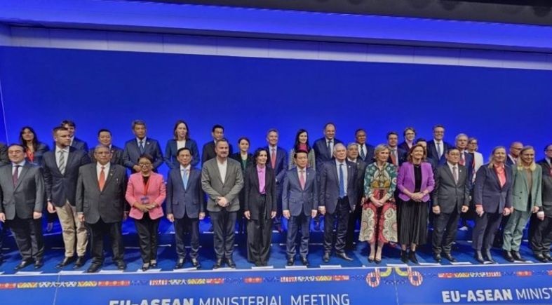 ASEAN-UE sepakat intensifkan hubungan perdagangan dan investasi ASEAN-UE sepakat intensifkan hubungan perdagangan dan investasi