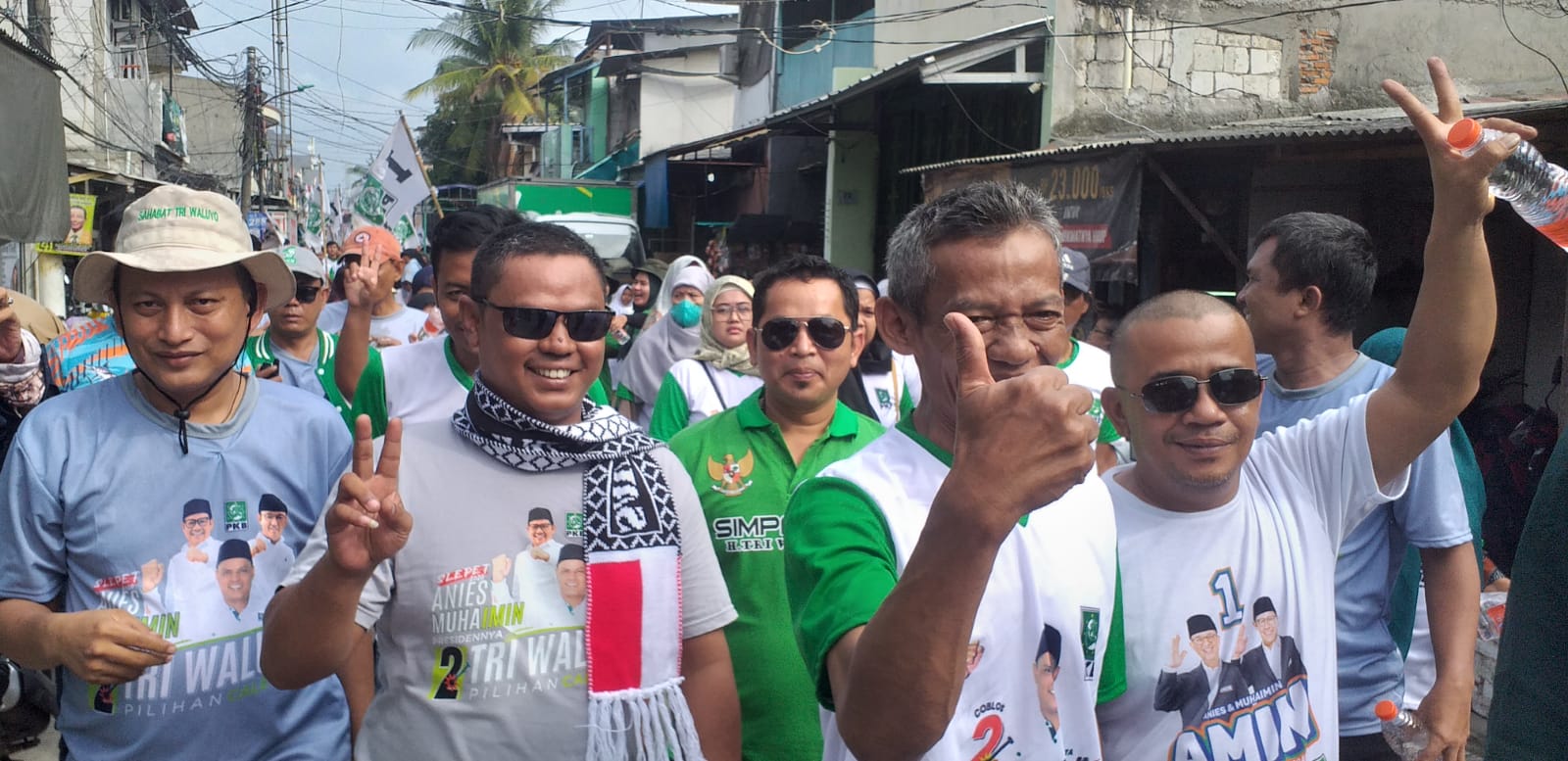 2.500 pendukung AMIN gelar Jalan Perubahan di Muara Angke Penjaringan 2.500 pendukung AMIN gelar Jalan Perubahan di Muara Angke Penjaringan