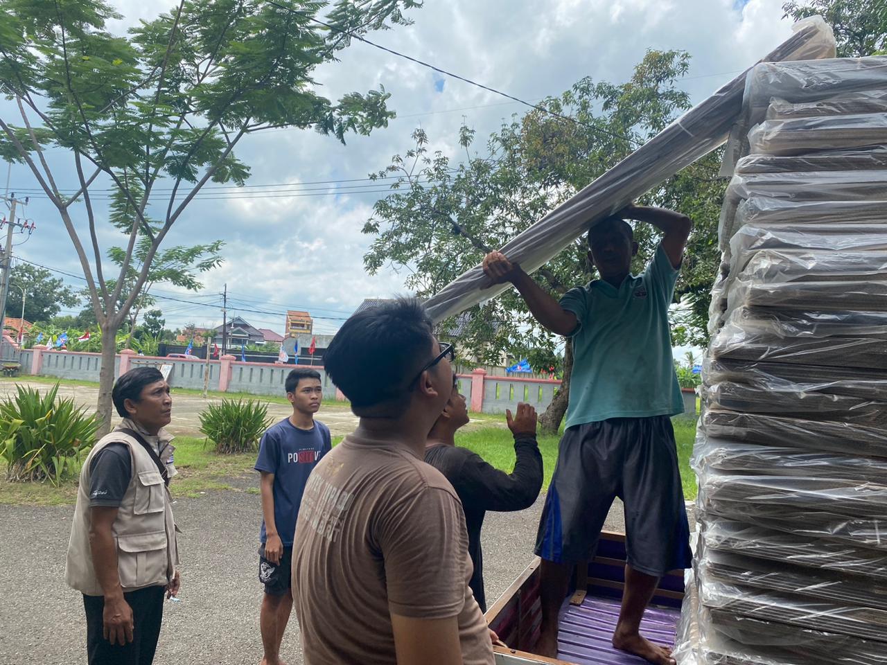 Panwascam awasi distribusi logisti tiap kecamatan di Majalengka Panwascam awasi distribusi logisti tiap kecamatan di Majalengka