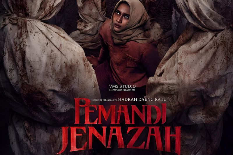 Dibalik layar film Pemandi Jenazah, pemeran jenazah diguyur jam dua pagi Dibalik layar film Pemandi Jenazah, pemeran jenazah diguyur jam dua pagi