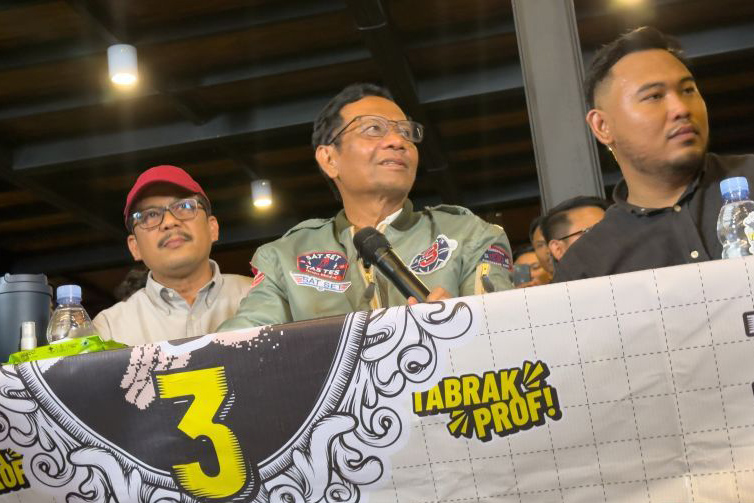 Mahfud janji beri perlindungan hukum untuk 4 juta ojol Mahfud janji beri perlindungan hukum untuk 4 juta ojol