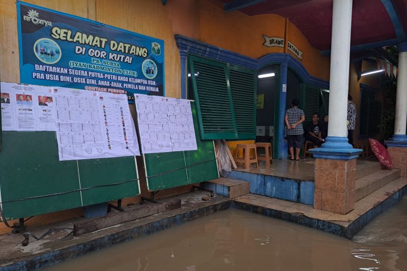 16 TPS di Tangsel lakukan pemungutan suara susulan pada Minggu 16 TPS di Tangsel lakukan pemungutan suara susulan pada Minggu