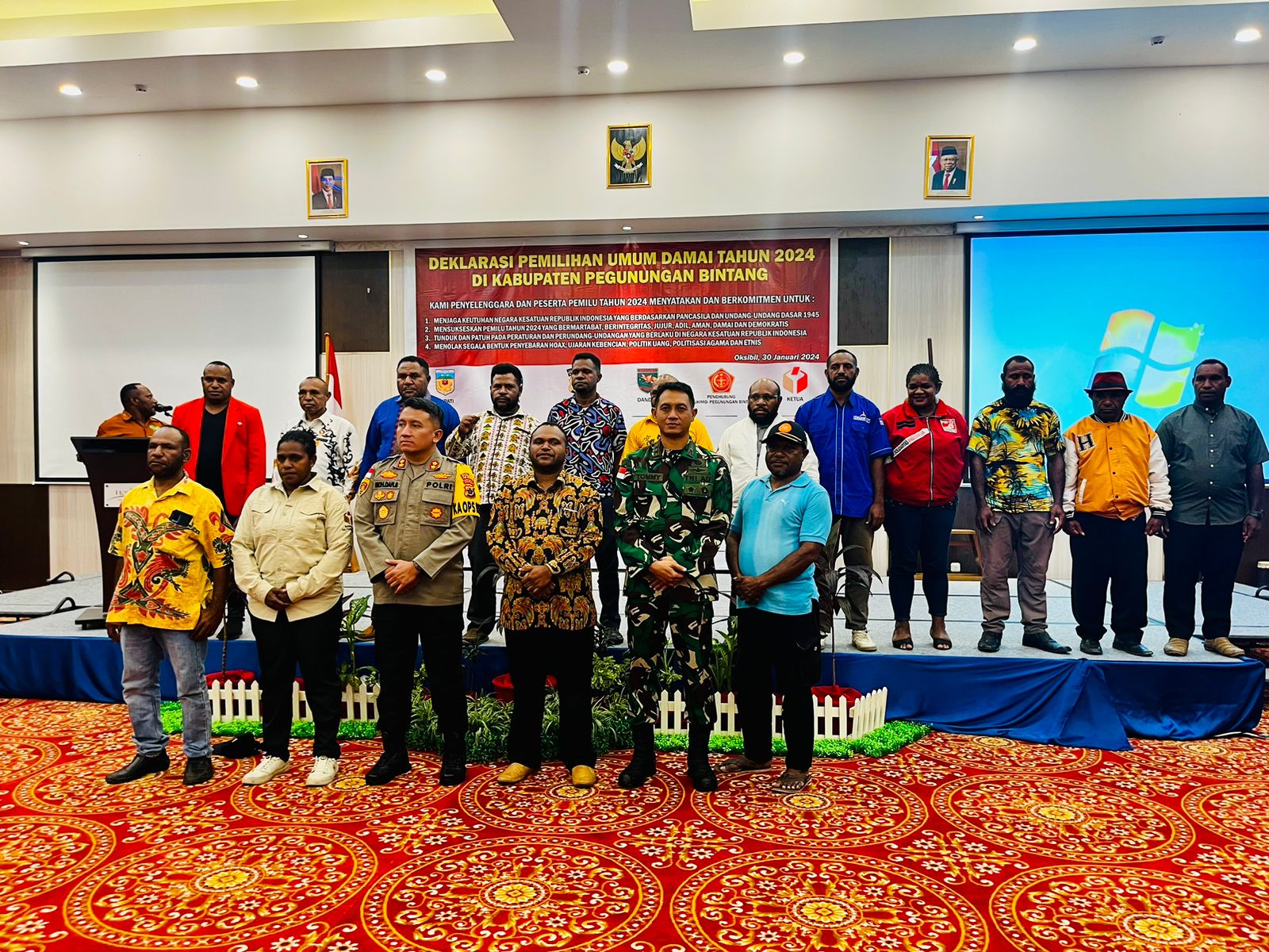 Pemda Pegunungan Bintang, KPU, TNI/Polri dan perpol gelar deklarasi pemilu damai Pemda Pegunungan Bintang, KPU, TNI/Polri dan perpol gelar deklarasi pemilu damai