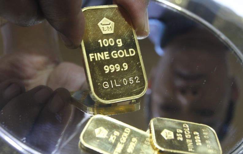 Harga emas Antam hari ini naik Rp8.000 per gram